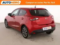 Usado Mazda 2 Luxury 90 CV (66 kW) 2015 Rojo Berlina
