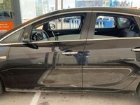 Usado Opel Astra Excellence 110 CV (80 kW) 2013 Negro Familiar