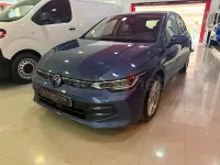 Usado VW Golf VIII 115 CV (84 kW) 2025 Azul Berlina