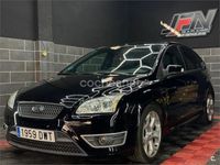 Usado Ford Focus ST 225 CV (165 kW) 2006 Negro Berlina