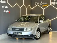 Usado Audi A4 130 CV (95 kW) 2002 Gris / plata Berlina