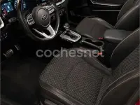 Usado Kia Ceed GT GT-Line 140 CV (102 kW) 2021 Rojo Berlina