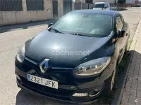 Usado Renault Mégane LIMITED 115 CV (84 kW) 2015 Negro Coupe