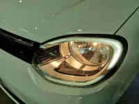 Usado Renault Twingo Urban Night 60 kW (82 CV) 2023 Blanco Utilitario
