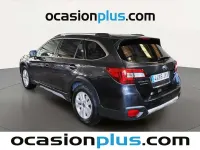 Usado Subaru Outback 150 CV (110 kW) 2017 Gris Familiar