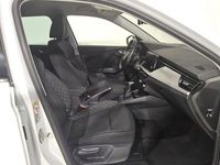 Usado Skoda Kamiq 110 CV (80 kW) 2022 Blanco SUV