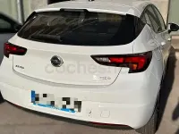 Usado Opel Astra Business 110 CV (80 kW) 2018 Blanco Berlina