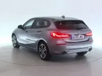 Usado BMW 118 150 CV (110 kW) 2022 Gris Utilitario