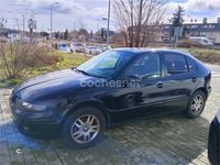 Usado Seat Leon Stella 105 CV (77 kW) 2003 Negro Utilitario