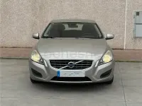 Usado Volvo V60 Momentum 163 CV (119 kW) 2012 Beige Familiar