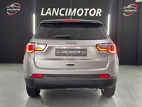 Usado Jeep Compass Longitude 140 CV (102 kW) 2018 Gris / plata SUV