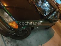 Usado BMW 320 136 CV (100 kW) 1999 Verde Berlina