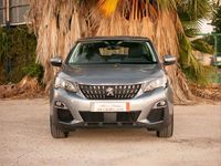 Usado Peugeot 3008 Active 130 CV (95 kW) 2017 Gris / plata SUV