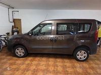 Usado Fiat Doblò Easy 95 CV (69 kW) 2016 Marrón Monovolumen
