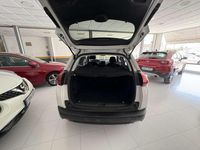 Usado Peugeot 2008 Signature Sky 99 CV (72 kW) 2019 Blanco SUV