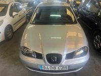 Usado Seat Ibiza Stella 100 CV (73 kW) 2004 Gris / plata Utilitario