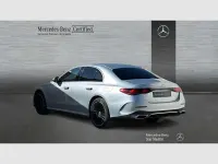 Usado Mercedes E300 313 CV (230 kW) 2025 Plateado Berlina