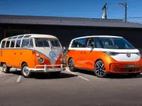 Usado VW ID. Buzz Pro 150 kW (204 CV) 2023 Gris Monovolumen