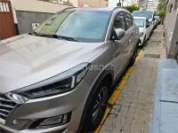 Usado Hyundai Tucson 116 CV (85 kW) 2019 Gris / plata SUV