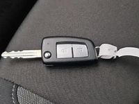 Usado Nissan Qashqai Style Edition 140 CV (102 kW) 2021 Plata diamante (metalizado) SUV