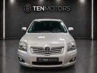 Usado Toyota Avensis Sol 147 CV (108 kW) 2007 Gris / plata Berlina