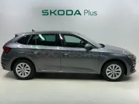 Usado Skoda Scala Selection 115 CV (84 kW) 2025 Gris / plata Utilitario