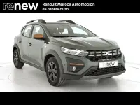Usado Dacia Sandero Extreme 101 CV (74 kW) 2025 Verde Berlina
