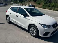 Usado Seat Ibiza Style 75 CV (55 kW) 2020 Blanco Utilitario