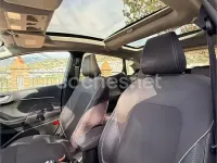 Usado Ford Fiesta Vignale 100 CV (73 kW) 2018 Gris / plata Utilitario