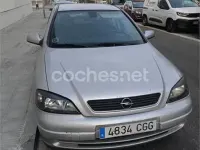 Usado Opel Astra Edition 100 CV (73 kW) 2003 Gris / plata Berlina