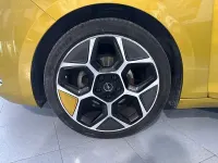 Usado Opel Astra Ultimate 130 CV (95 kW) 2022 Miel Utilitario