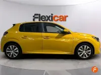 Usado Peugeot 208 Active 100 CV (73 kW) 2020 Amarillo Utilitario