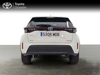 Usado Toyota Yaris Hybrid Active 116 CV (85 kW) 2022 Blanco Pickup/Camioneta