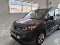 Usado Toyota Proace Verso Active 131 CV (96 kW) 2023 Gris / plata Familiar