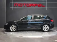 Usado Audi A3 Sportback Ambiente 140 CV (102 kW) 2009 Negro Utilitario