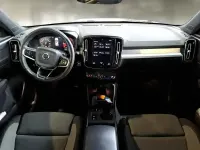 Usado Volvo XC40 Core 211 CV (155 kW) 2022 Negro SUV