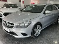 Usado Mercedes CLA200 136 CV (100 kW) 2014 Gris / plata Berlina
