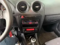 Usado Seat Ibiza 100 CV (73 kW) 2005 Gris / plata Utilitario