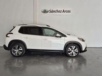 Usado Peugeot 2008 Allure 100 CV (73 kW) 2019 Blanco SUV