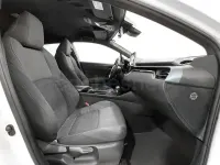 Käytetty Toyota C-HR Advance 122 HP (89 kW) 2021 Valkoinen Katumaasturi
