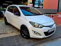 Usado Hyundai i20 86 CV (63 kW) 2014 Blanco Utilitario