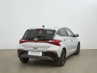 Nuevo Hyundai i20 Blackline 90 CV (66 kW) 2026 Gris / plata Utilitario
