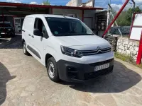 Usado Citroën Berlingo 102 CV (75 kW) 2021 Blanco Monovolumen