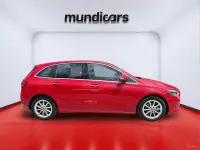 Usado Mercedes B200 165 CV (121 kW) 2019 Rojo Utilitario