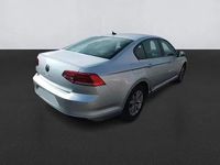 Usado VW Passat 122 HP (89 kW) 2021 Cinzento Sedan