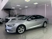 Usado Opel Insignia Business 136 CV (100 kW) 2019 Gris Utilitario