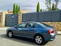Usado Peugeot 407 Premium 136 CV (100 kW) 2006 Gris / plata Berlina