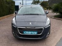 Usado Peugeot 5008 Active 114 HP (83 kW) 2014 Cinzento Monovolume