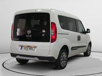Usado Fiat Doblò Trekking 120 CV (88 kW) 2022 Blanco Monovolumen