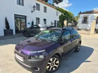 Usado Citroën C4 Feel 100 CV (73 kW) 2016 Violeta / lila Berlina